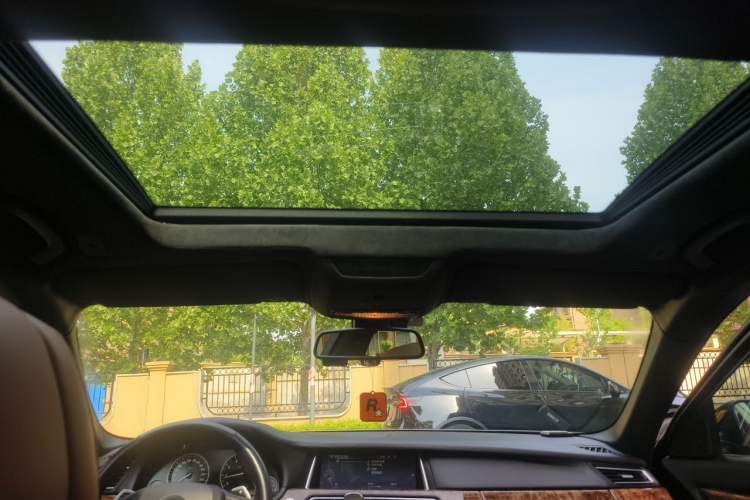 Used BMW 7 Series 2013 740Li Hybrid Edition Headliner