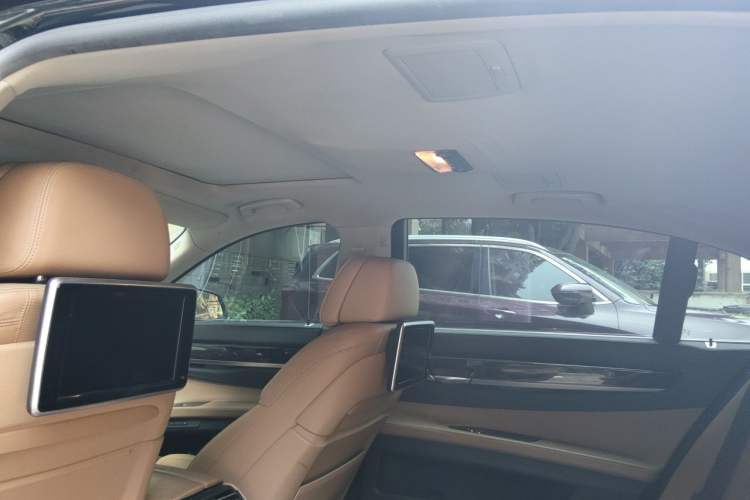 Used BMW 7 Series 2013 740Li Leading Model Headliner