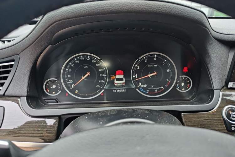 Used BMW 7 Series 2013 740Li xDrive Instrument Cluster