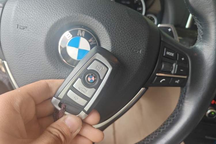 Used BMW 7 Series 2013 740Li Leading Model Interior 1