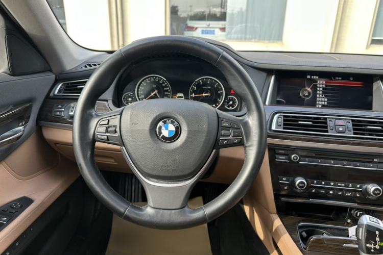 Used BMW 7 Series 2013 730Li Luxury Model Interior 3