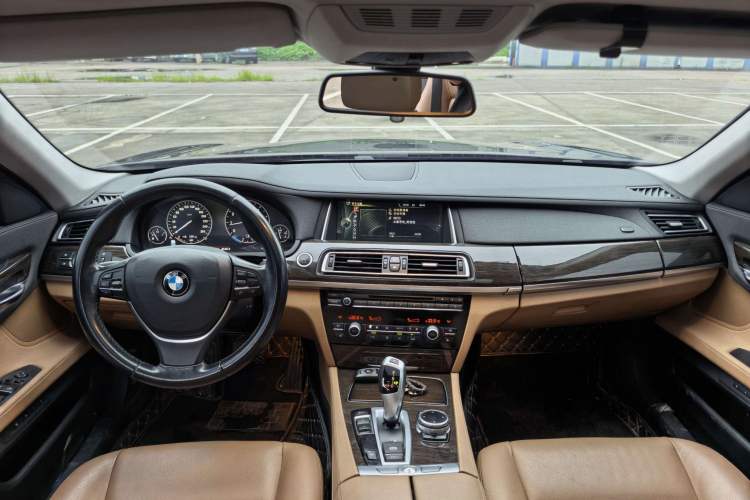 Used BMW 7 Series 2013 730Li Leading Model Interior 3