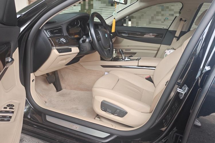 Used BMW 7 Series 2013 740Li Leading Model Interior 3