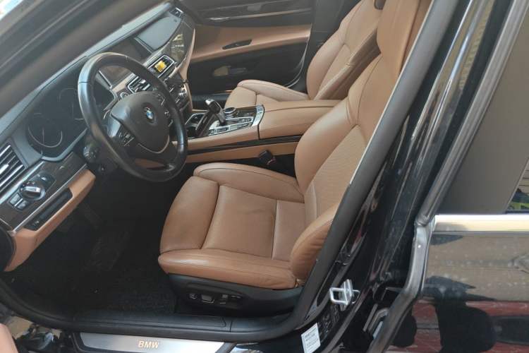 Used BMW 7 Series 2013 740Li Luxury Model Left Front Seat