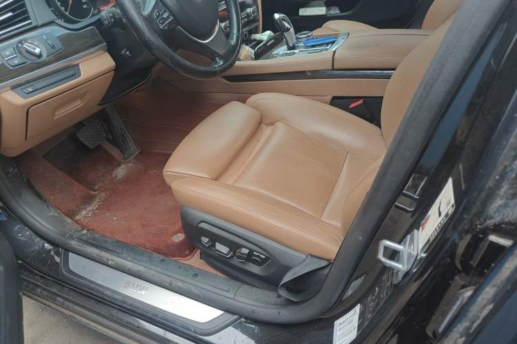 Used BMW 7 Series 2013 740Li Leading Model Left Front Seat