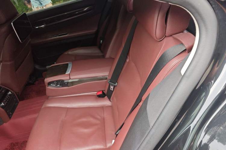 Used BMW 7 Series 2013 740Li xDrive Left Rear Seat