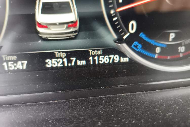 Used BMW 7 Series 2013 740Li Leading Model Odometer Close Up