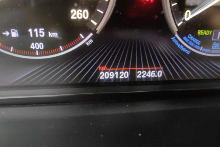 Used BMW 7 Series 2013 740Li Hybrid Edition Odometer Close Up
