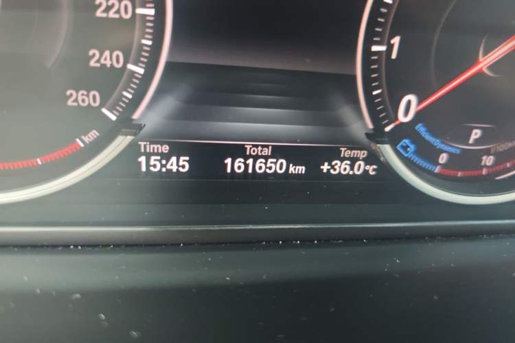 Used BMW 7 Series 2013 740Li xDrive Odometer Close Up