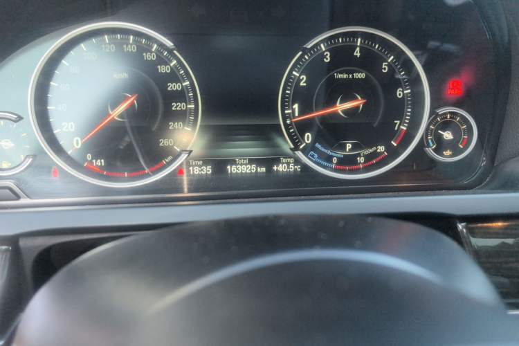 Used BMW 7 Series 2013 730Li Luxury Model Odometer Close Up