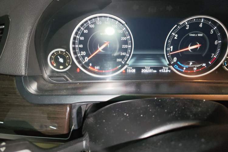 Used BMW 7 Series 2013 740Li xDrive Odometer Close Up