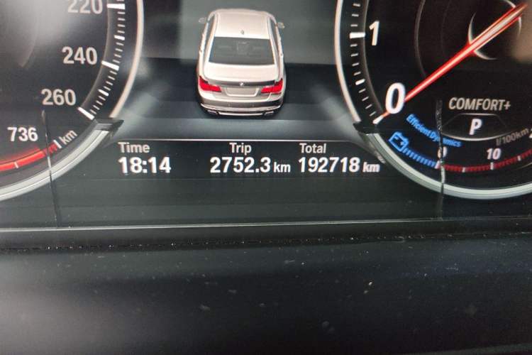 Used BMW 7 Series 2013 740Li xDrive Odometer Close Up
