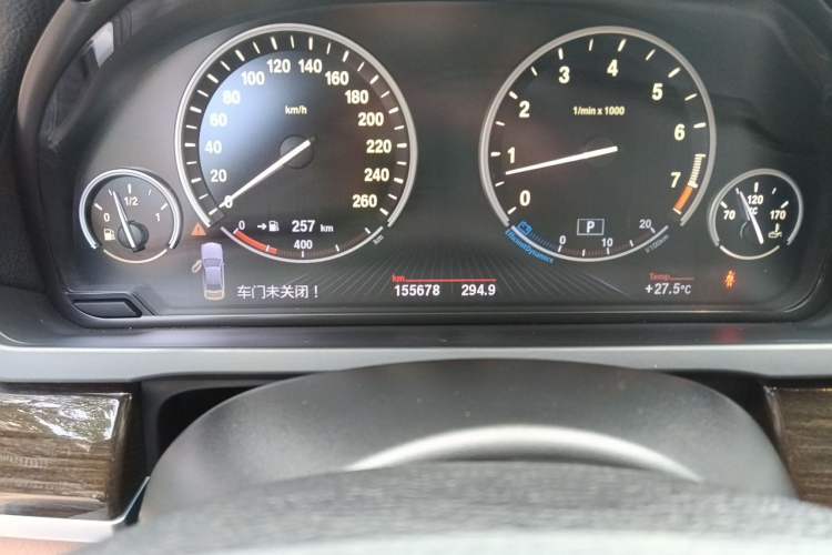 Used BMW 7 Series 2013 730Li Leading Model Odometer Close Up