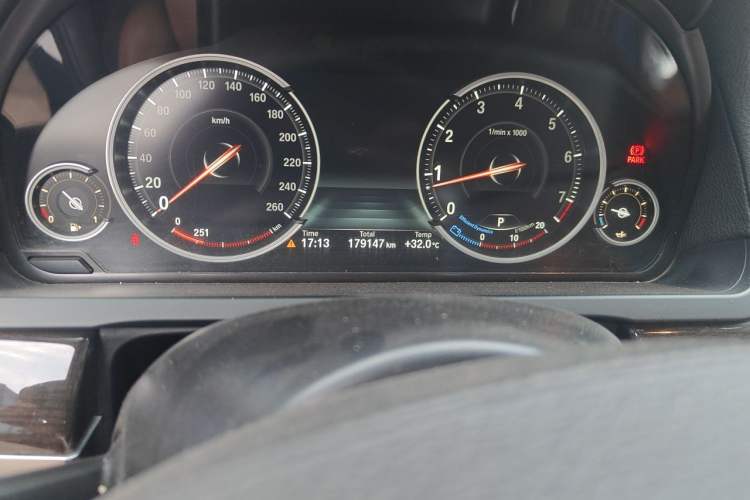 Used BMW 7 Series 2013 740Li Leading Model Odometer Close Up