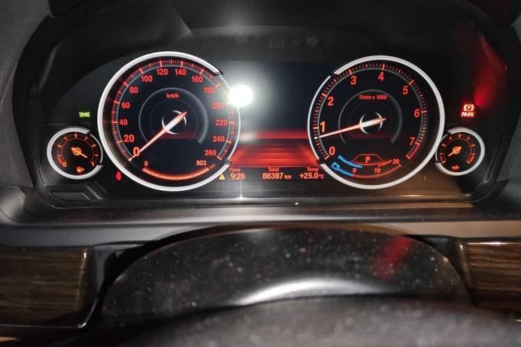 Used BMW 7 Series 2013 730Li Luxury Model Odometer Close Up