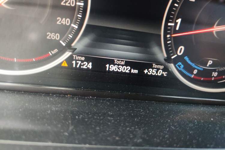 Used BMW 7 Series 2013 740Li Luxury Model Odometer Close Up