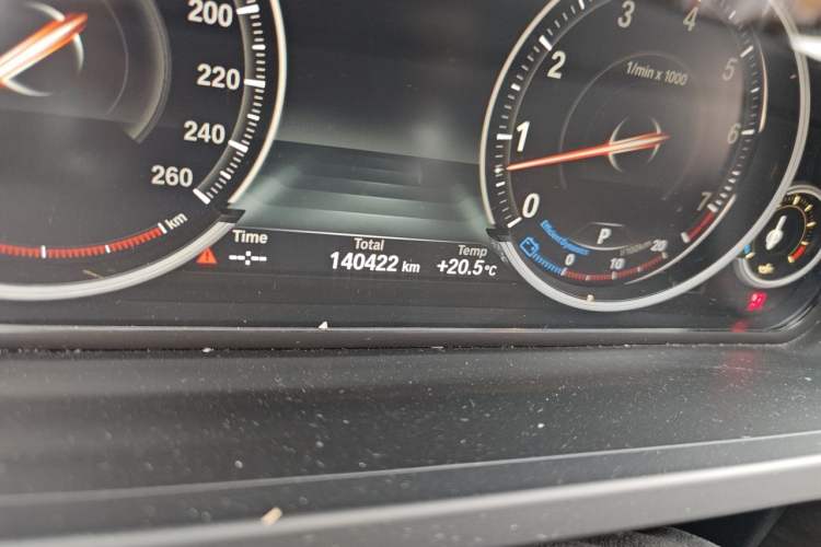 Used BMW 7 Series 2013 740Li Leading Model Odometer Close Up