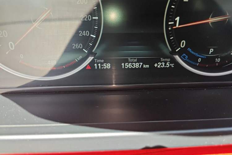 Used BMW 7 Series 2013 730Li Leading Model Odometer Close Up