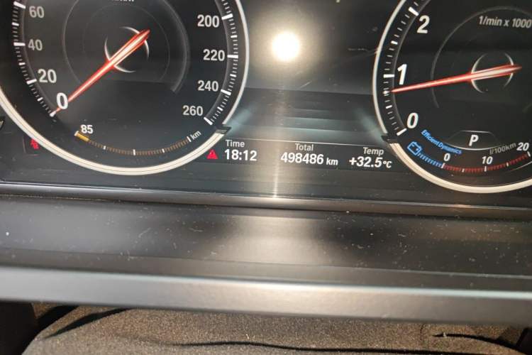 Used BMW 7 Series 2013 730Li Luxury Model Odometer Close Up