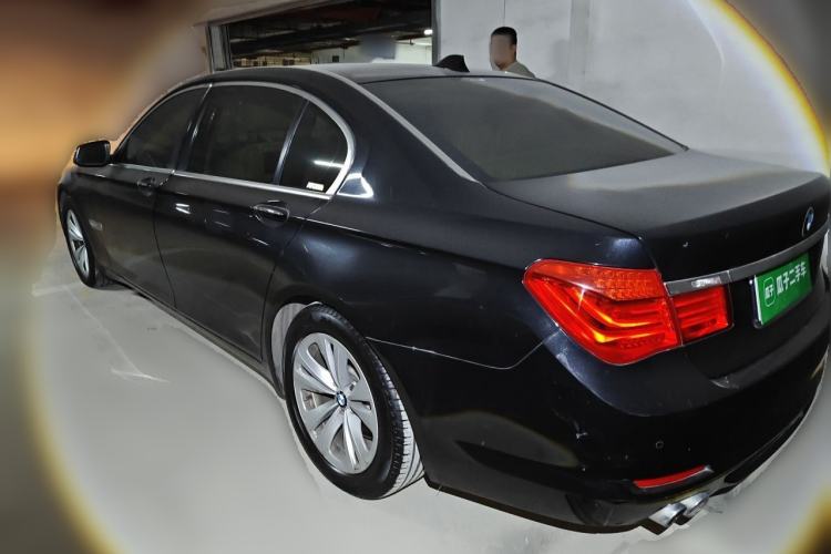 Used BMW 7 Series 2013 730Li Luxury Model Rear Left 45 Deg