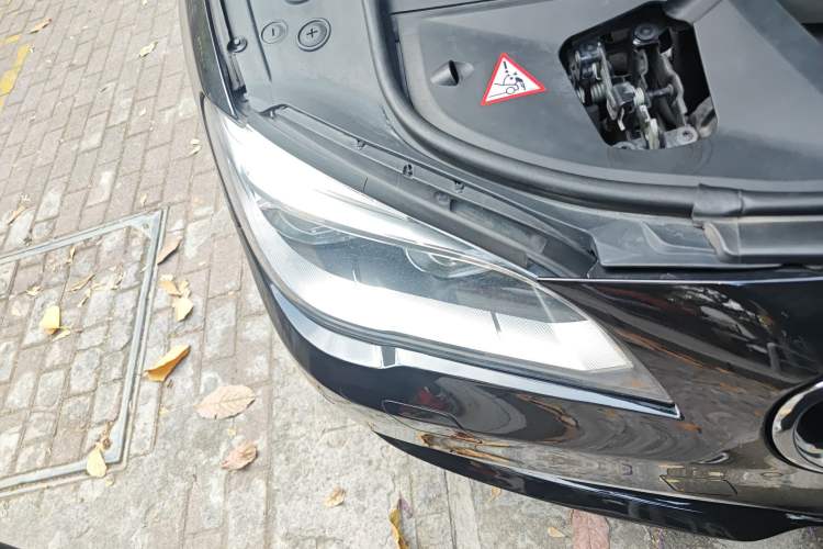 Used BMW 7 Series 2013 740Li Luxury Model Right Front Headlight