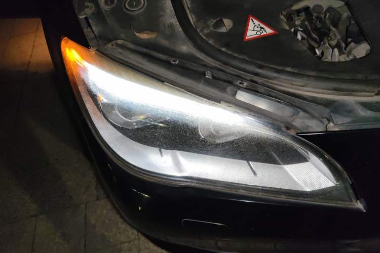 Used BMW 7 Series 2013 740Li Luxury Model Right Front Headlight