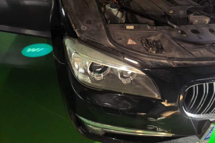Used BMW 7 Series 2013 740Li Luxury Model Right Front Headlight