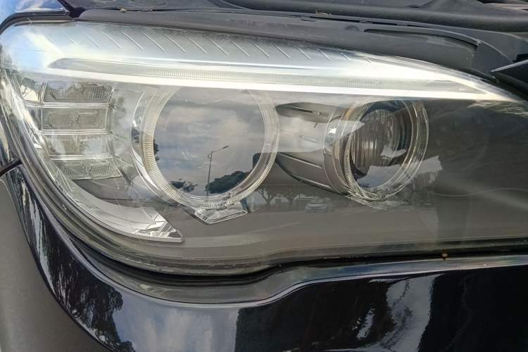 Used BMW 7 Series 2013 730Li Leading Model Right Front Headlight