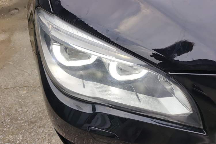 Used BMW 7 Series 2013 740Li Luxury Model Right Front Headlight