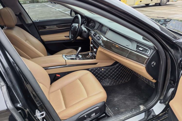 Used BMW 7 Series 2013 730Li Leading Model Right Front Seat