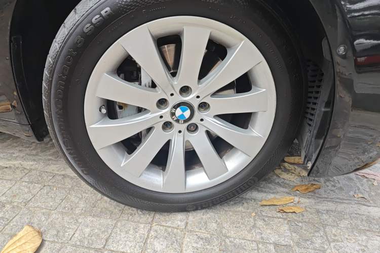 Used BMW 7 Series 2013 740Li Luxury Model Right Front Wheel Hub