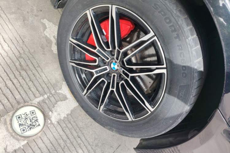 Used BMW 7 Series 2013 730Li Leading Model Right Front Wheel Hub