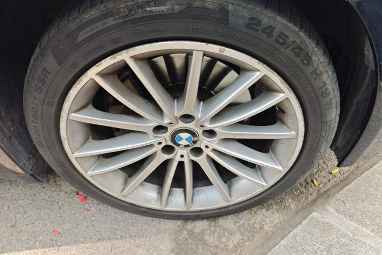 Used BMW 7 Series 2013 740Li Leading Model Right Front Wheel Hub