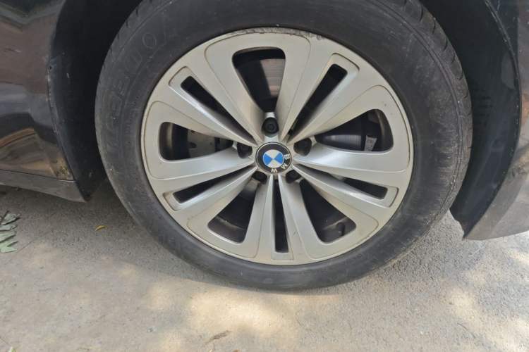 Used BMW 7 Series 2013 730Li Leading Model Right Front Wheel Hub