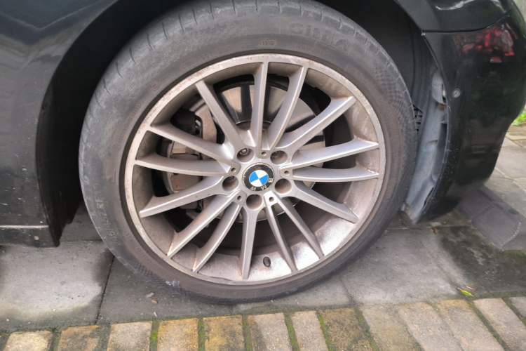 Used BMW 7 Series 2013 740Li Luxury Model Right Front Wheel Hub