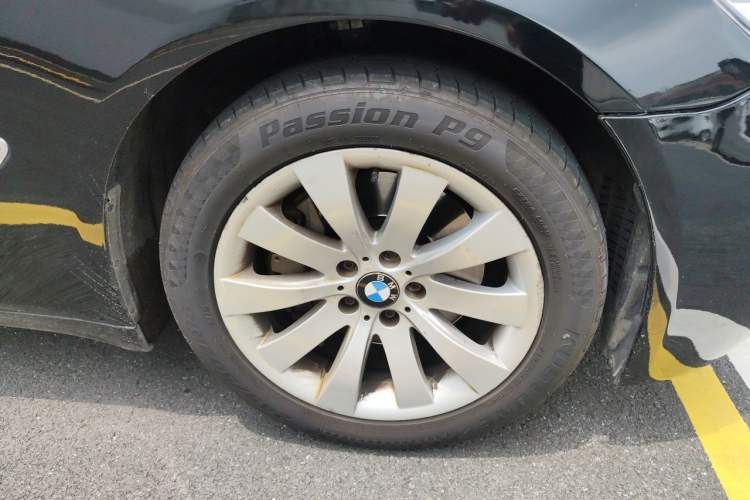 Used BMW 7 Series 2013 730Li Leading Model Right Front Wheel Hub