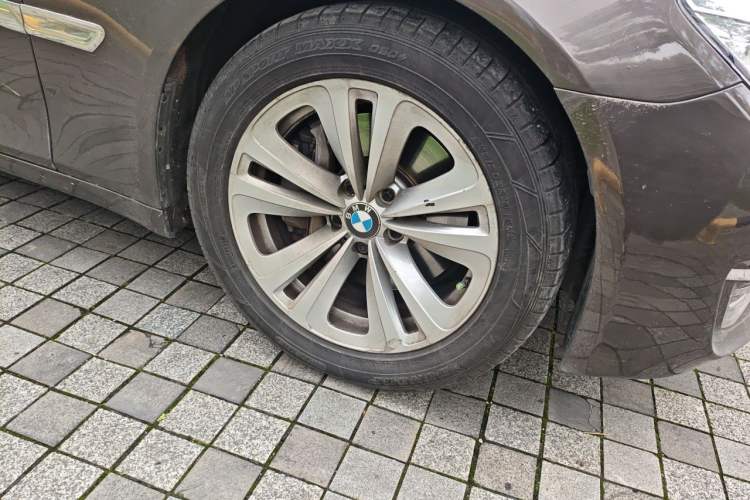 Used BMW 7 Series 2013 730Li Leading Model Right Front Wheel Hub