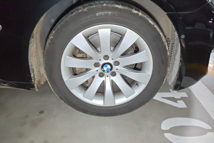 Used BMW 7 Series 2013 730Li Luxury Model Right Front Wheel Hub
