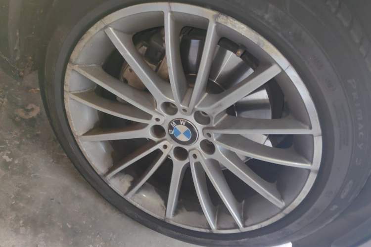 Used BMW 7 Series 2013 740Li Leading Model Right Front Wheel Hub