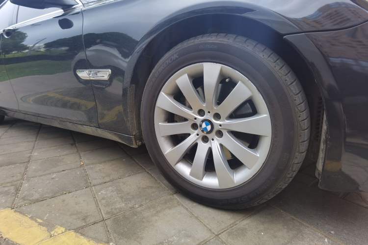 Used BMW 7 Series 2013 730Li Leading Model Right Front Wheel Hub