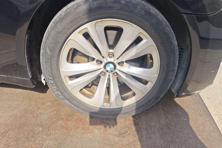 Used BMW 7 Series 2013 730Li Leading Model Right Front Wheel Hub