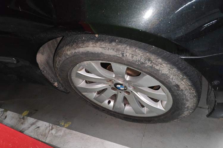 Used BMW 7 Series 2013 730Li Luxury Model Right Front Wheel Hub