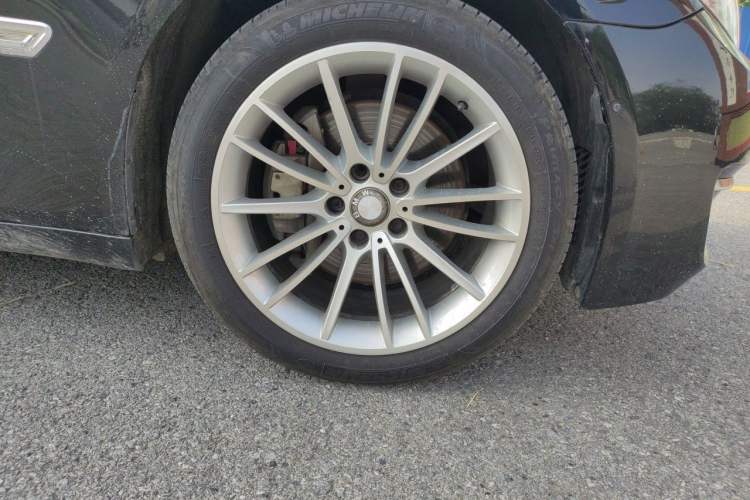 Used BMW 7 Series 2013 740Li Leading Model Right Front Wheel Hub