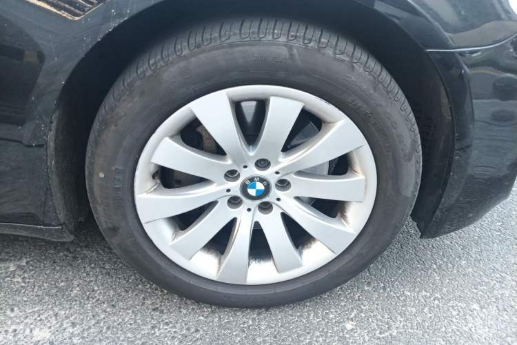 Used BMW 7 Series 2013 730Li Leading Model Right Front Wheel Hub