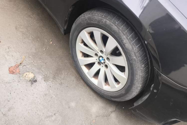 Used BMW 7 Series 2013 730Li Luxury Model Right Front Wheel Hub