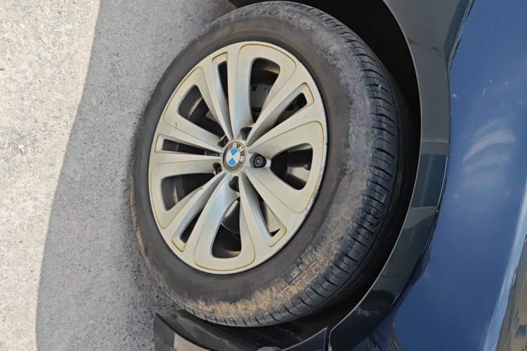 Used BMW 7 Series 2013 730Li Leading Model Right Front Wheel Hub