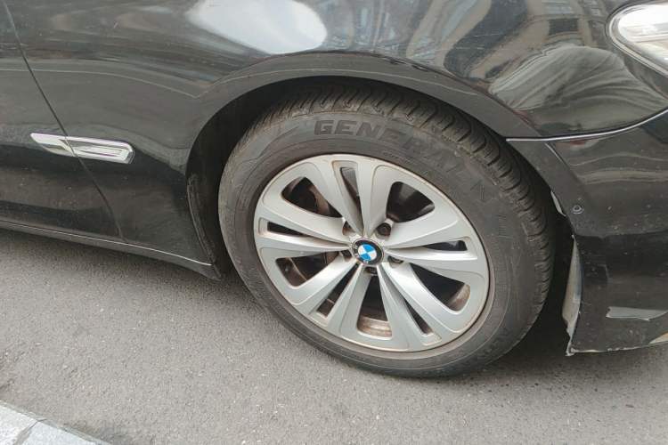 Used BMW 7 Series 2013 730Li Luxury Model Right Front Wheel Hub