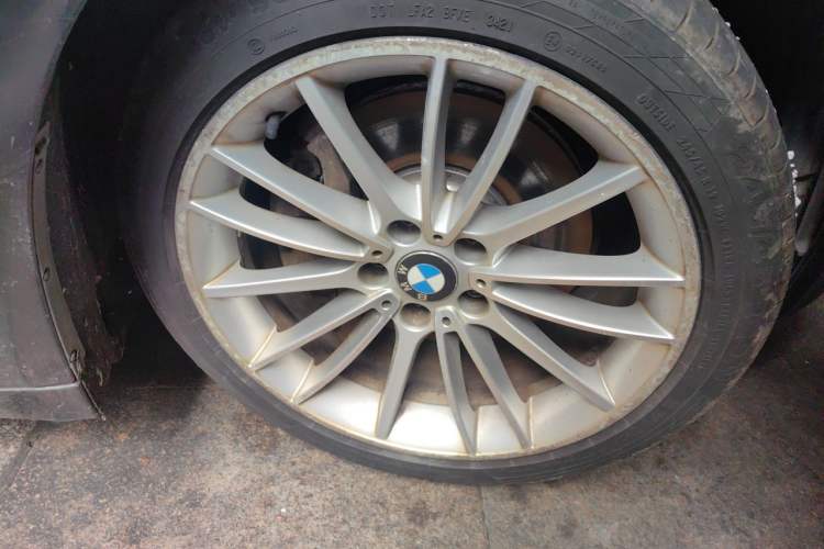 Used BMW 7 Series 2013 740Li Leading Model Right Front Wheel Hub