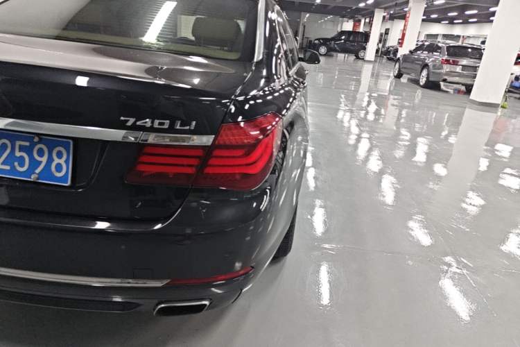 Used BMW 7 Series 2013 740Li Leading Model Right Rear Taillight