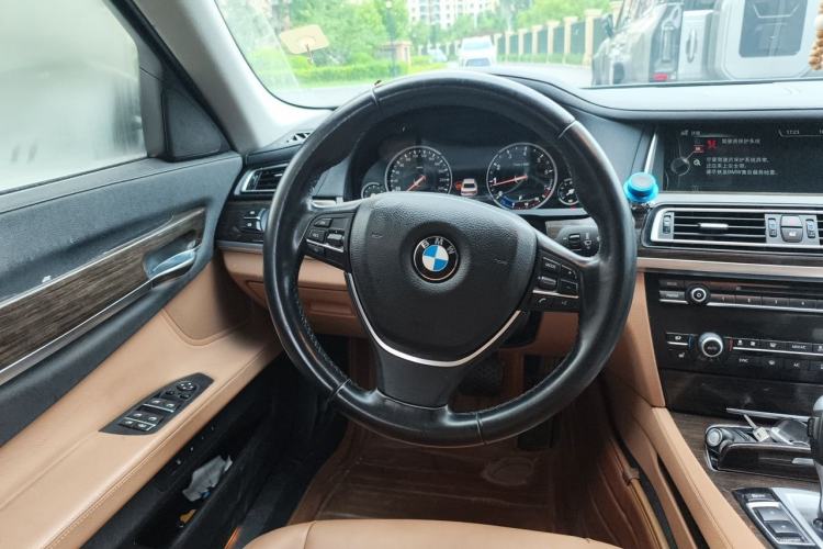 Used BMW 7 Series 2013 730Li Leading Model Steering Wheel